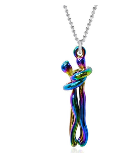 Étreinte Necklace