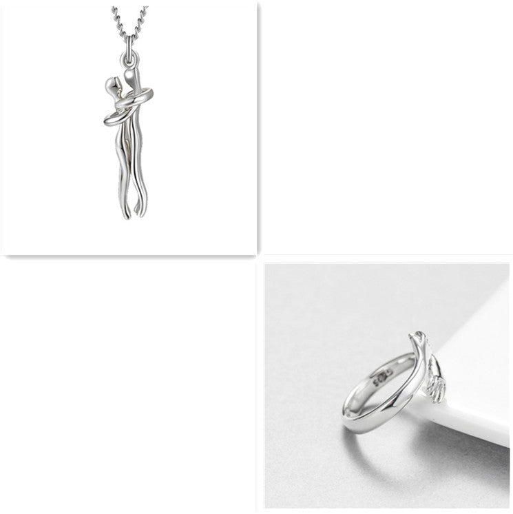 Étreinte Necklace