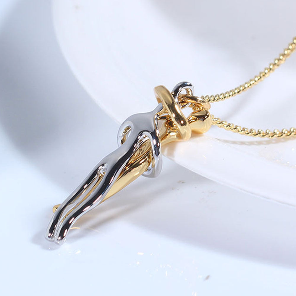 Étreinte Necklace