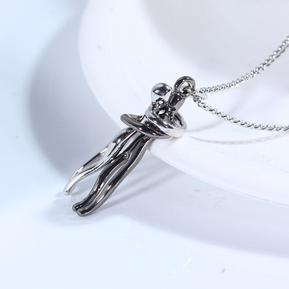 Étreinte Necklace
