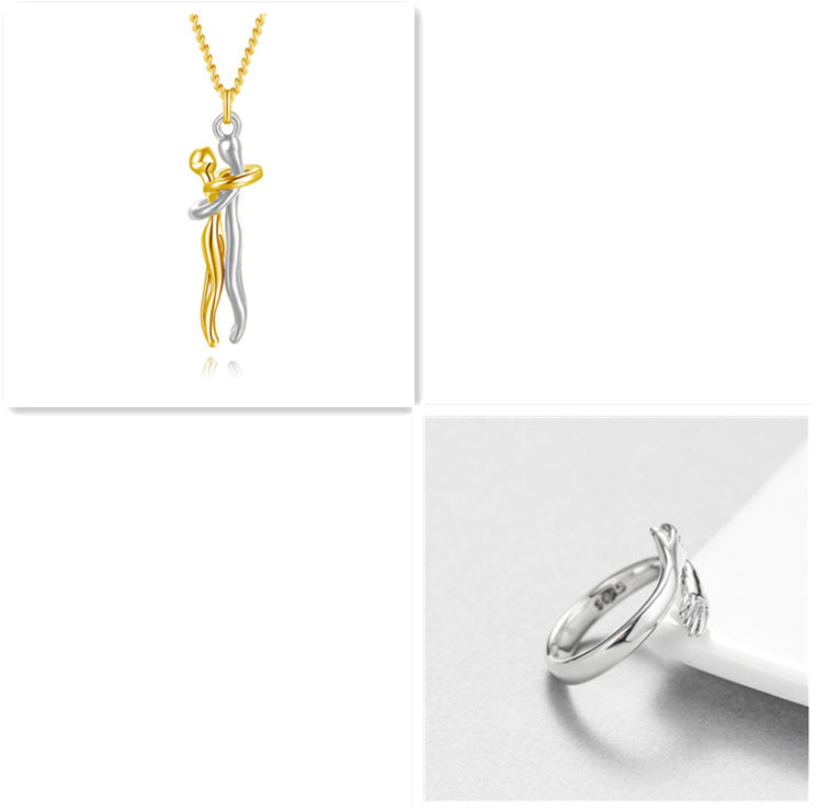 Étreinte Necklace