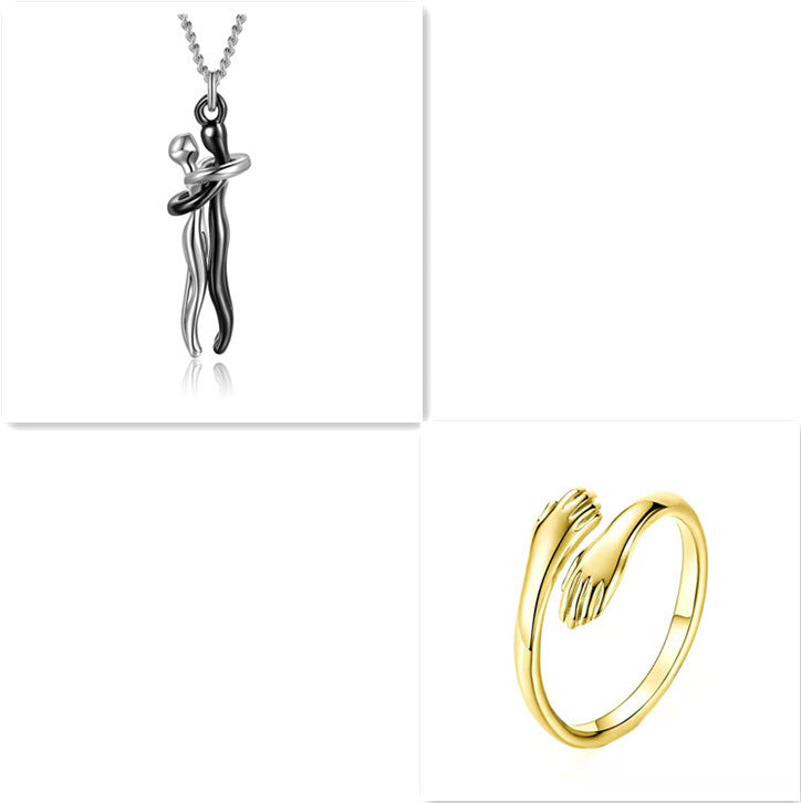 Étreinte Necklace