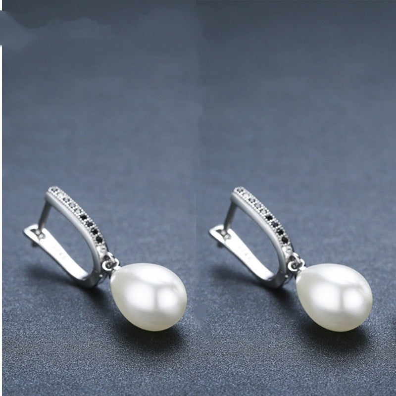 Celeste Hoops