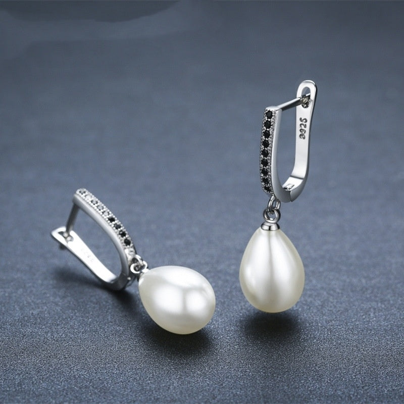 Celeste Hoops