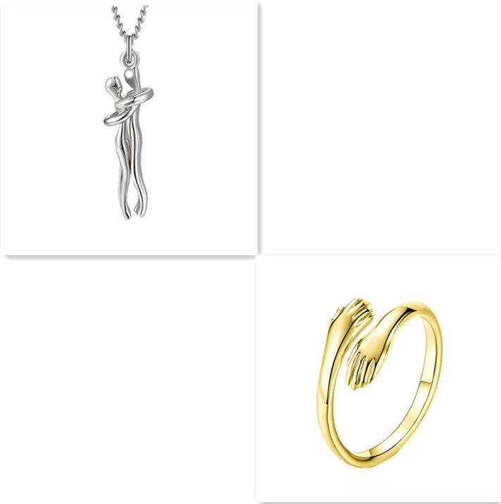 Étreinte Necklace