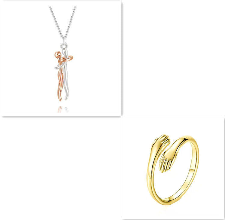 Étreinte Necklace